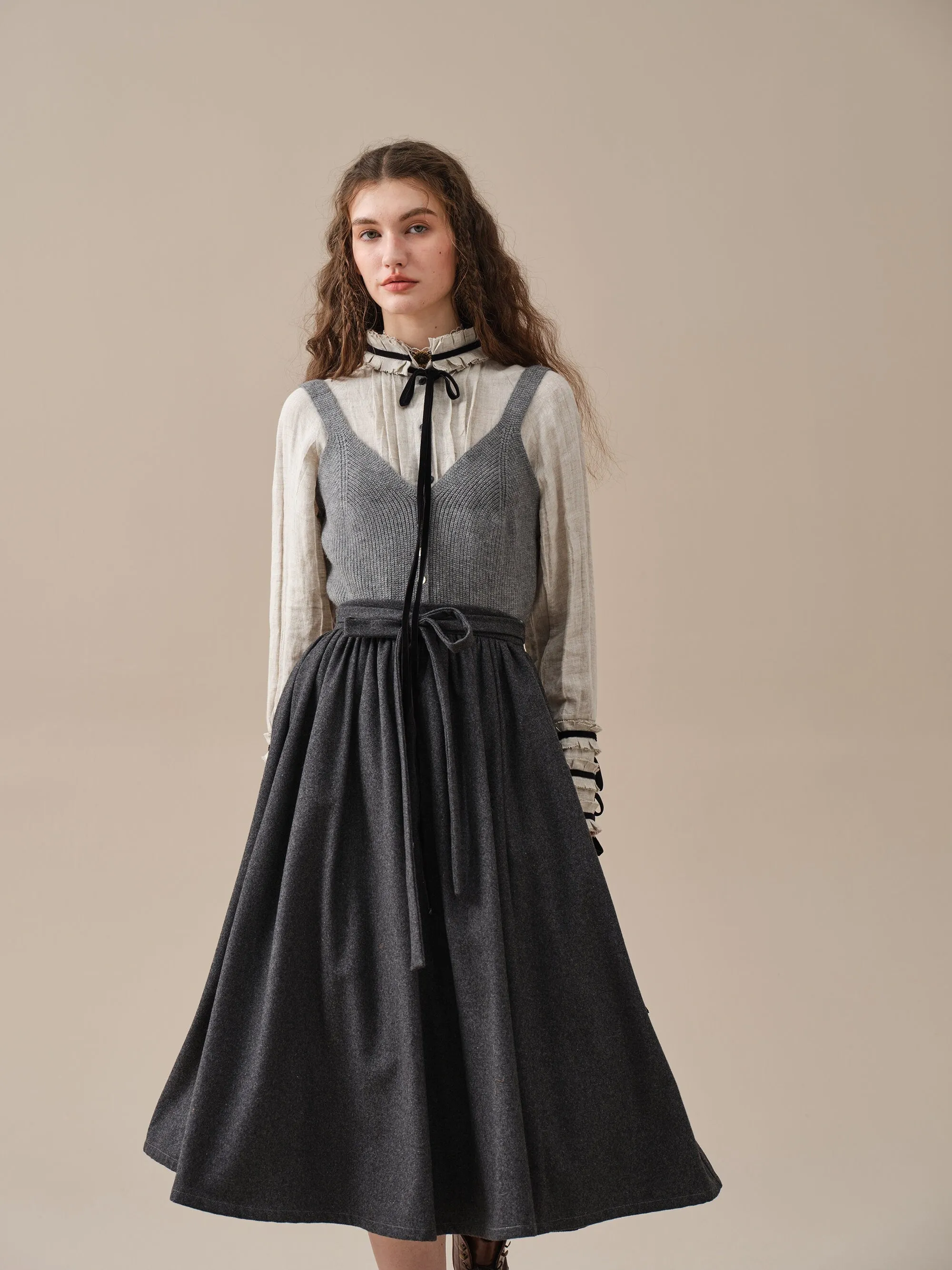 Beth 13 |tied wool skirt