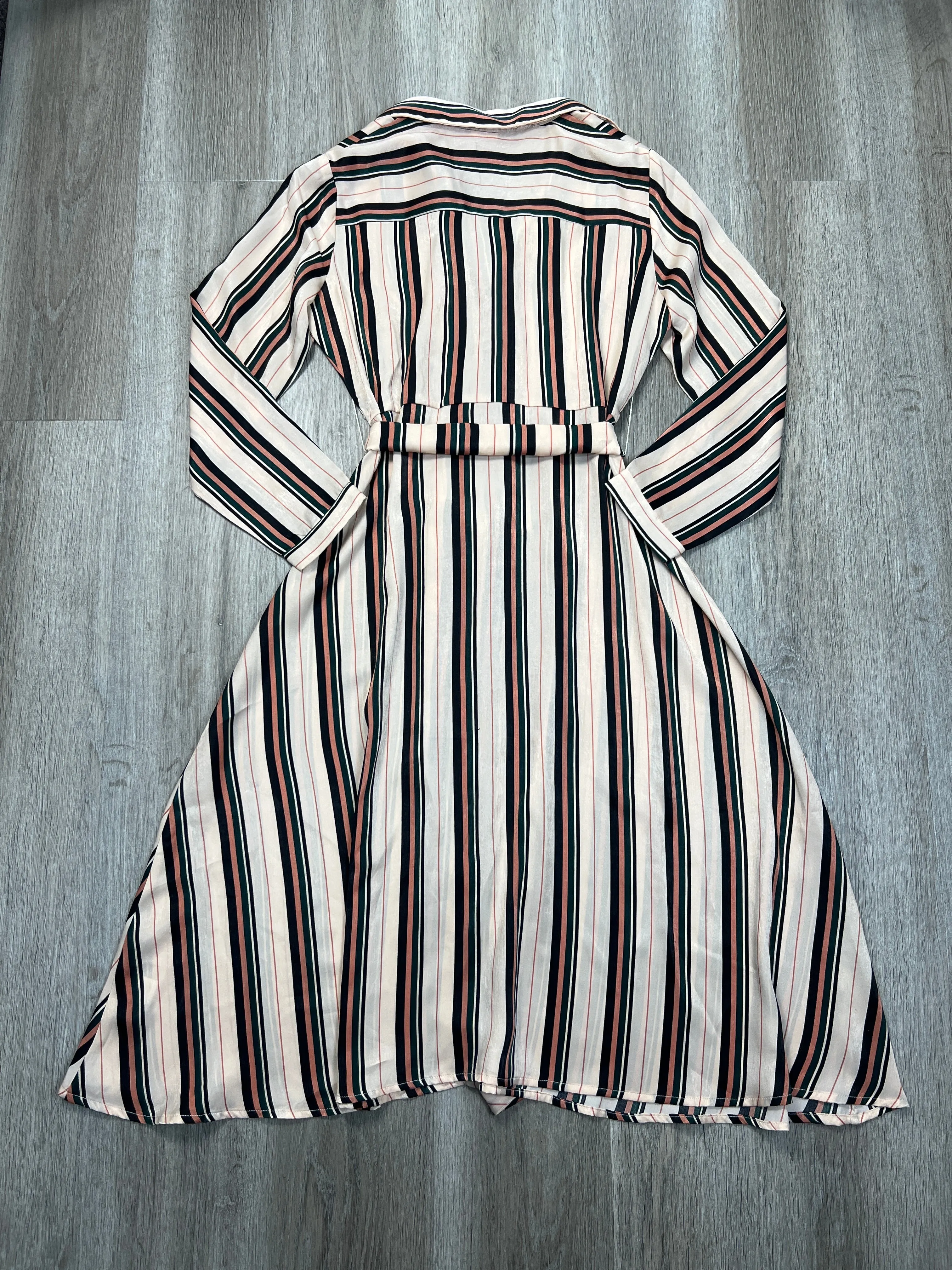 Dress Casual Maxi By By Together In Striped Pattern, Size: M