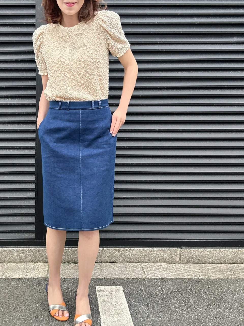 Retro Blue Denim Ruffled Back Knee Length Fitted Skirt