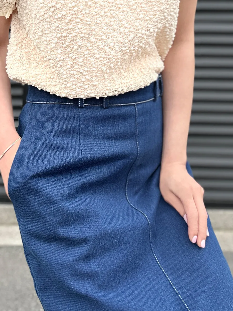 Retro Blue Denim Ruffled Back Knee Length Fitted Skirt