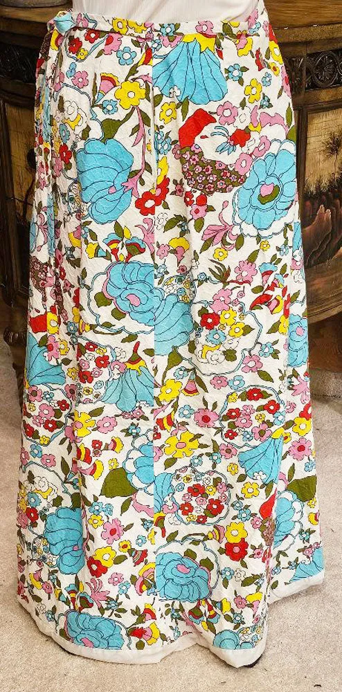 VINTAGE 1950s ELIZABETH ARDEN FLORAL WRAP SKIRT WITH BOW VINTAGE SKIRT VINTAGE DESIGNER SKIRT